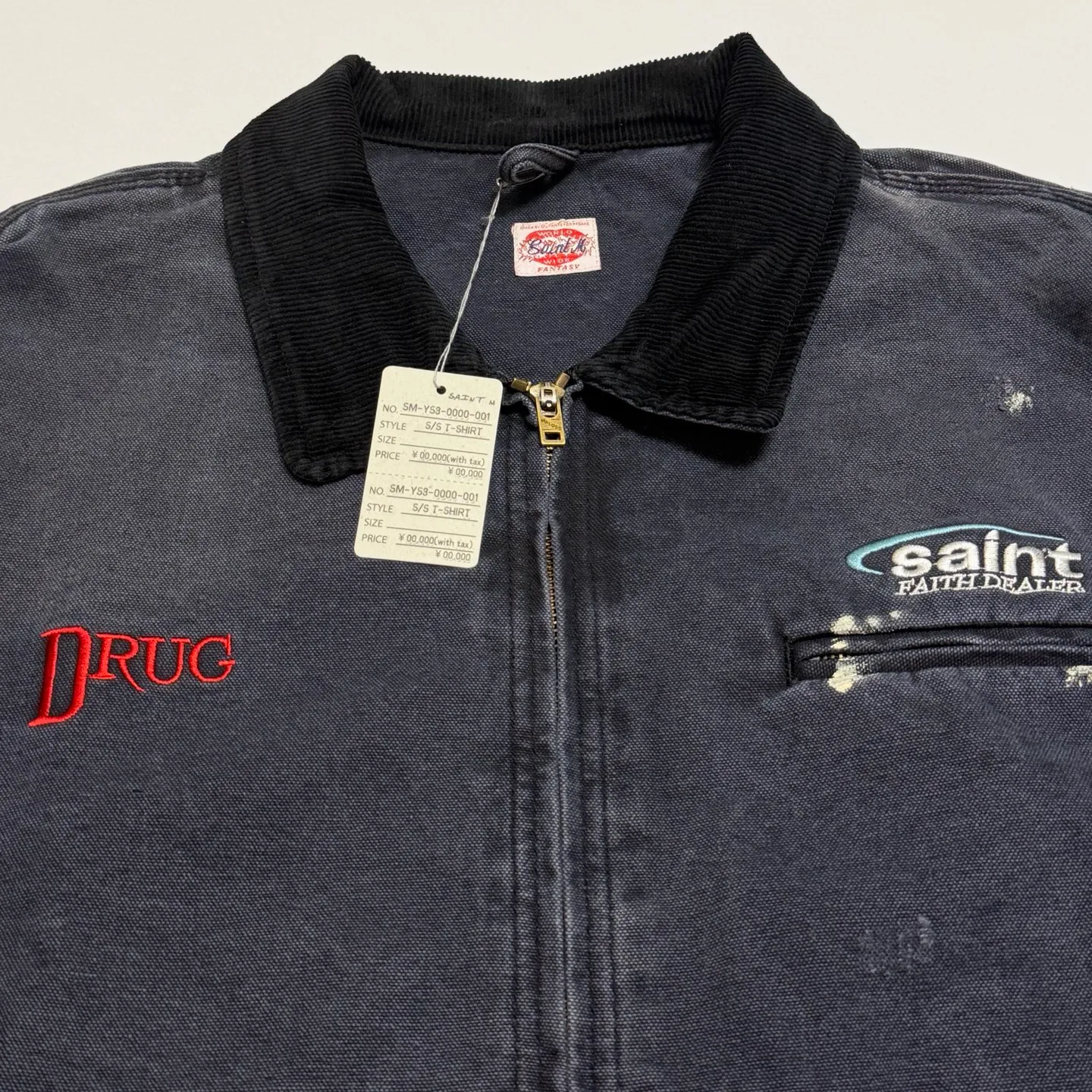 SAINT Mxxxxxx DETROIT JACKET/DRUG/BLK Detroit Workwear Washed and Distressed Jacket Washed Black S-XL A super heavy-duty Detroit jacket. It took more than 3 months to develop. All details. No detail. Complete reproduction and restoration. Customized washed and faded Assute canvas fabric. Rewashed the watermark to make the bones irregular and white. MX6 LOGO buttons, molded custom placket with LOGO zipper, no special shape zipper on chest